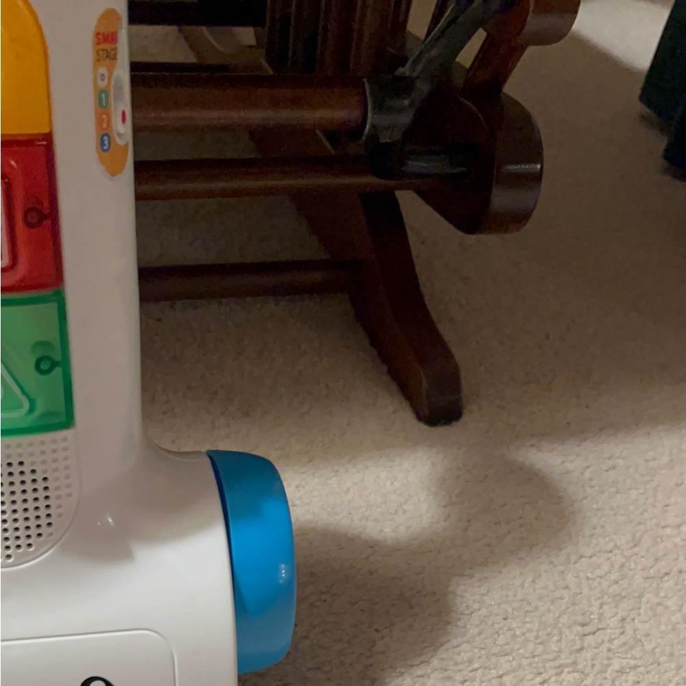 Fisher Price Toy Smart Stages Vacuum Cleaner - Picture 3 of 5